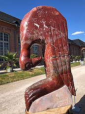 Ausstellungsansicht  „Chapungu – Stories in Stone” im Schwetzinger Schlossgarten